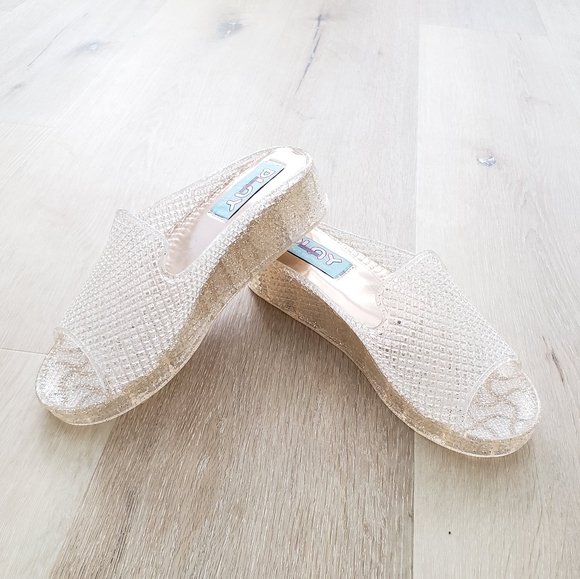 NWOT JEFFREY CAMPBELL PLAY Wedge Jelly Sandals - Picture 2 of 8